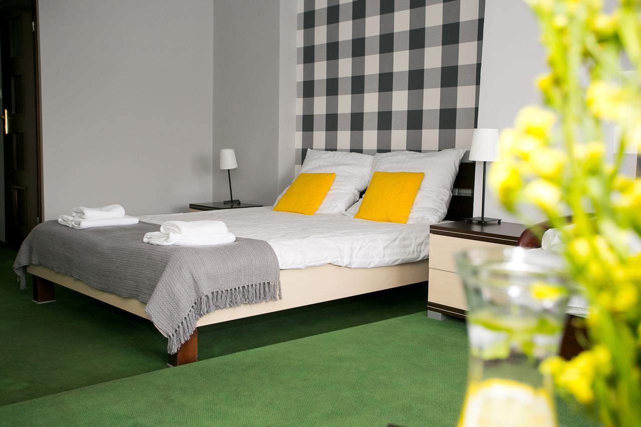 Labirynt Hotell Łomża Eksteriør bilde